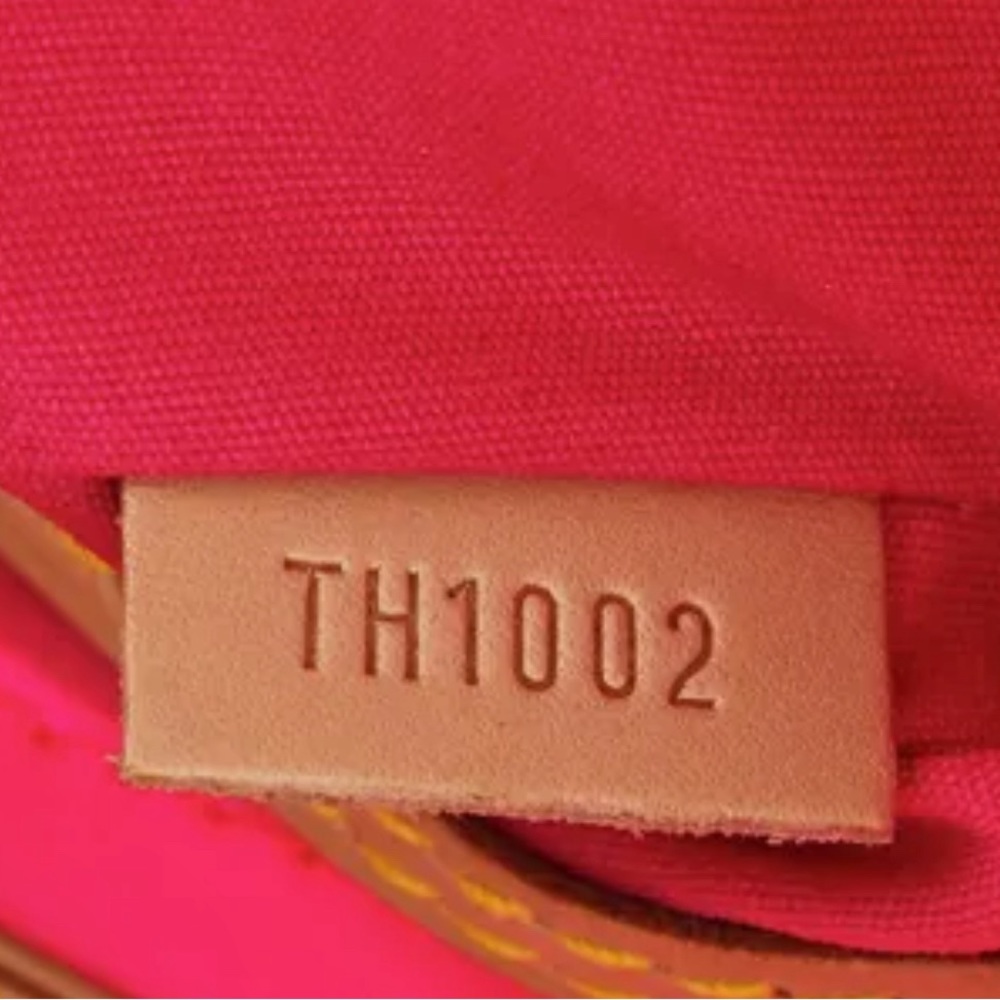 Vintage Pink and orange Vernis Louis Vuitton handbag x Robert Wilson. Authentic - Picture 8 of 11